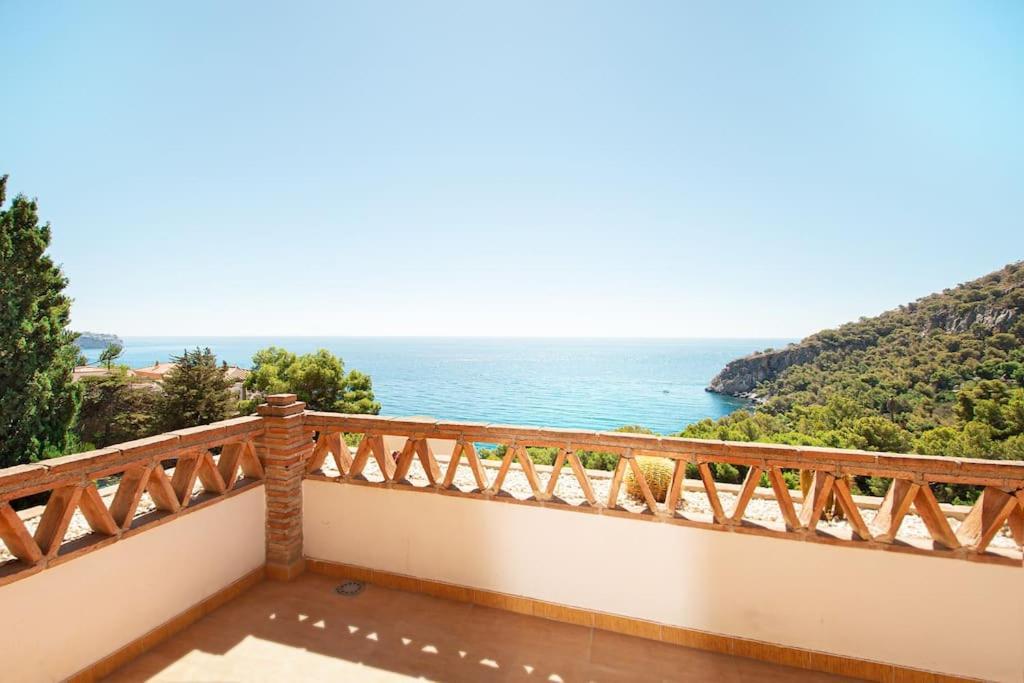 Sunny House With Great Sea Views, 3 Terraces, Private Heated Pool And Sauna La Herradura  Eksteriør bilde